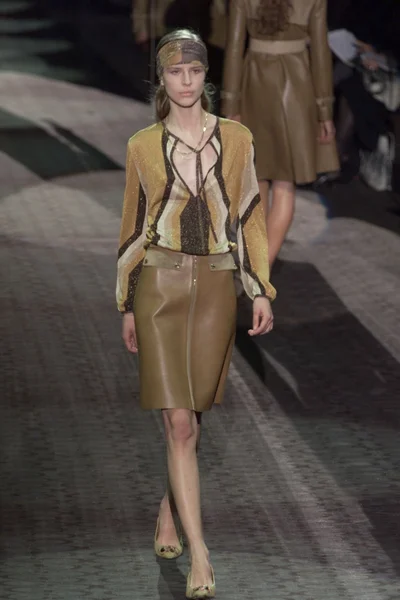 Look 35